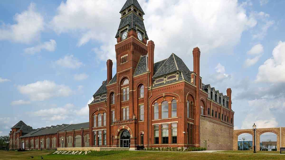 pullman clock tower chicago attraction