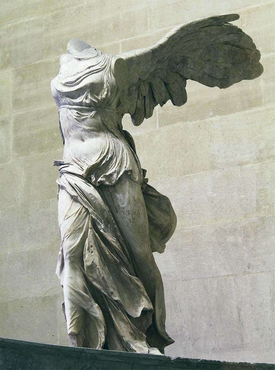 winged victory of somothrace sculpture