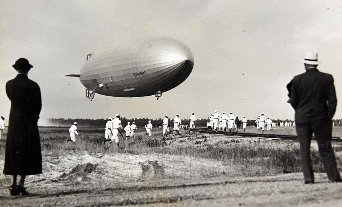 first flights hindenburg 1936