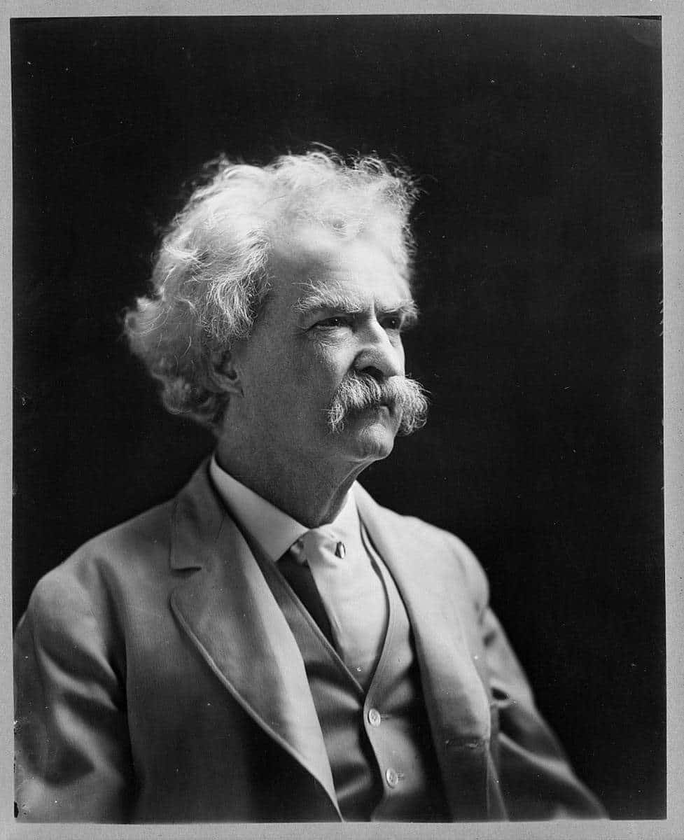 mark twain 1907 old photograph