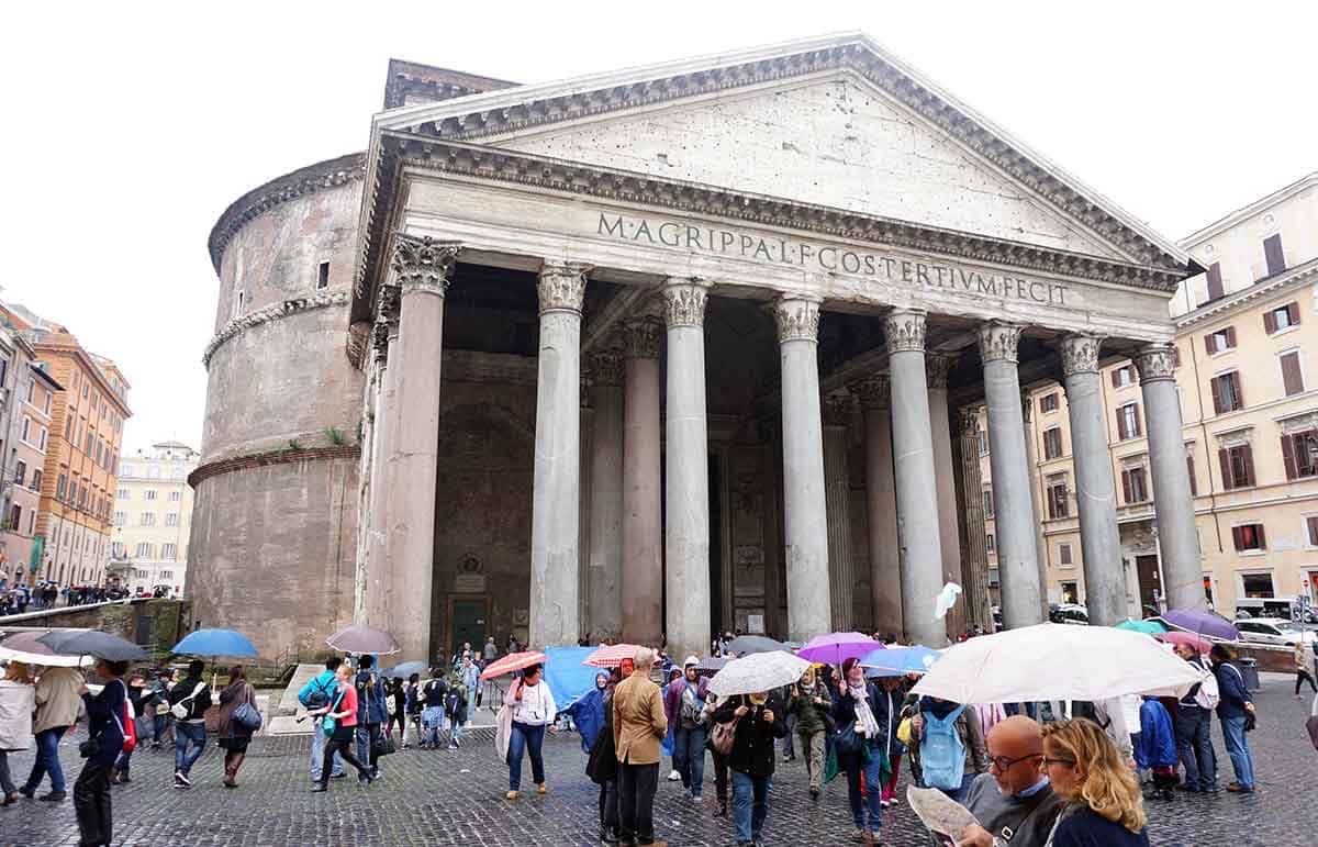 A rainy day in Rome. Image: Wikimedia Commons