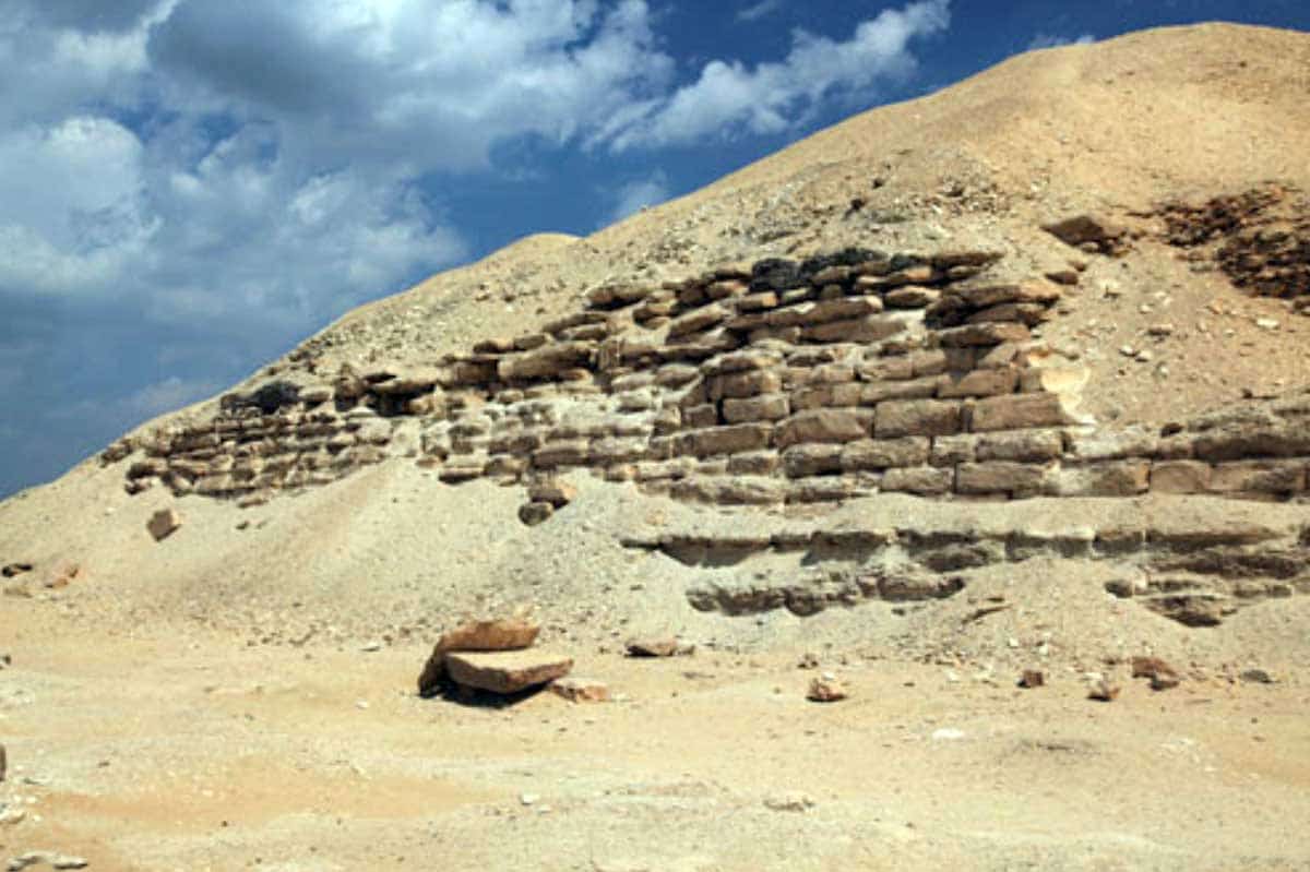 amenemhat i pyramid