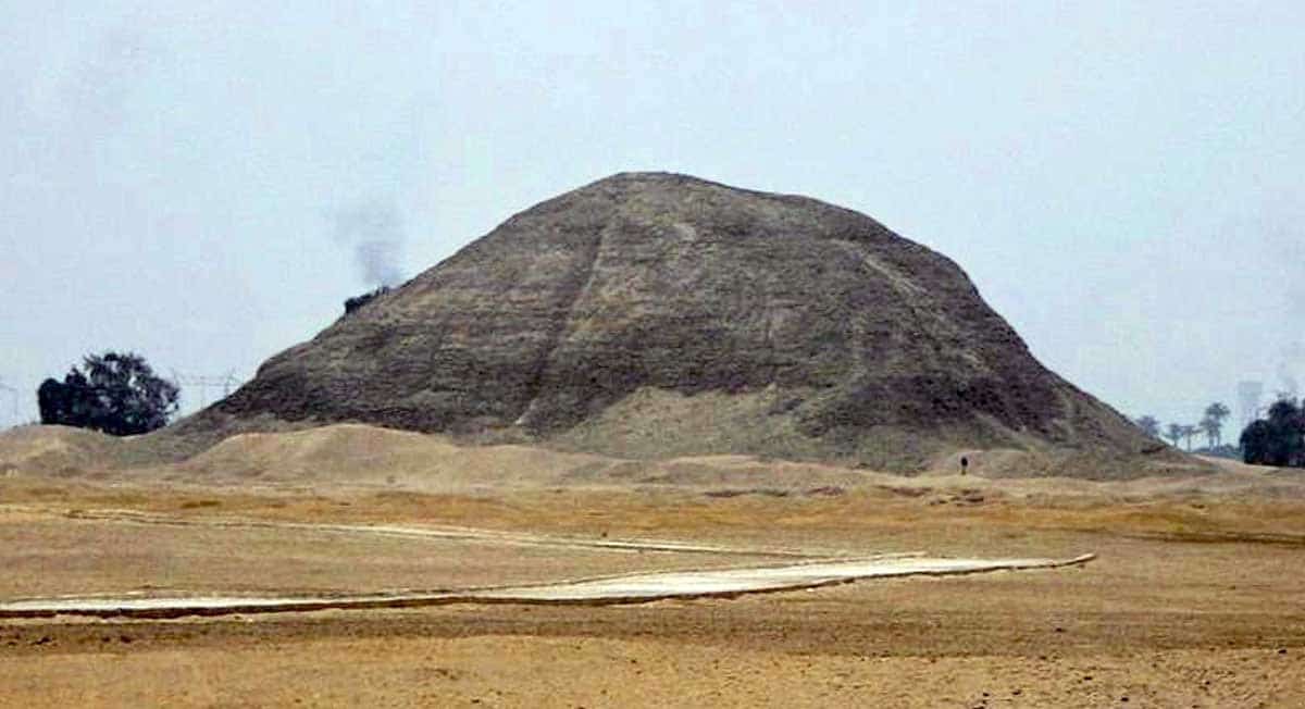 amenemhat iii hawara pyramid