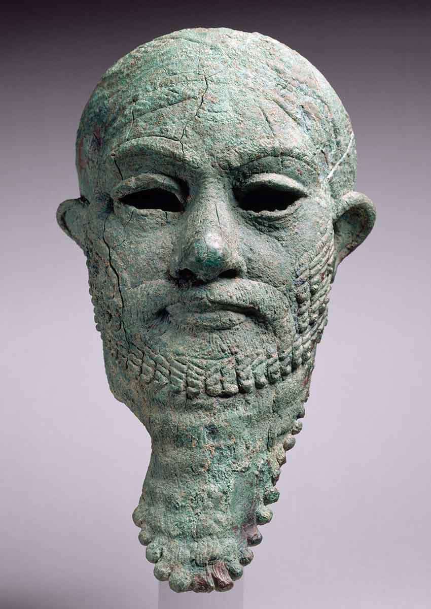 mesopotamian ruler head