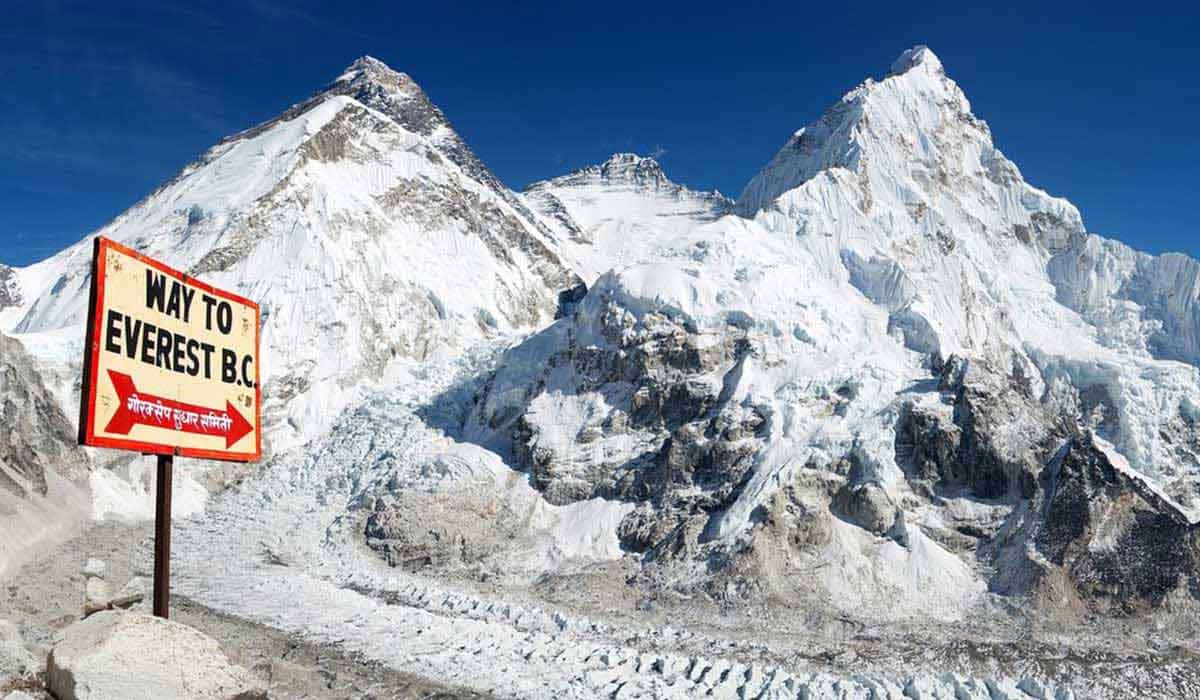 mount everest base camp