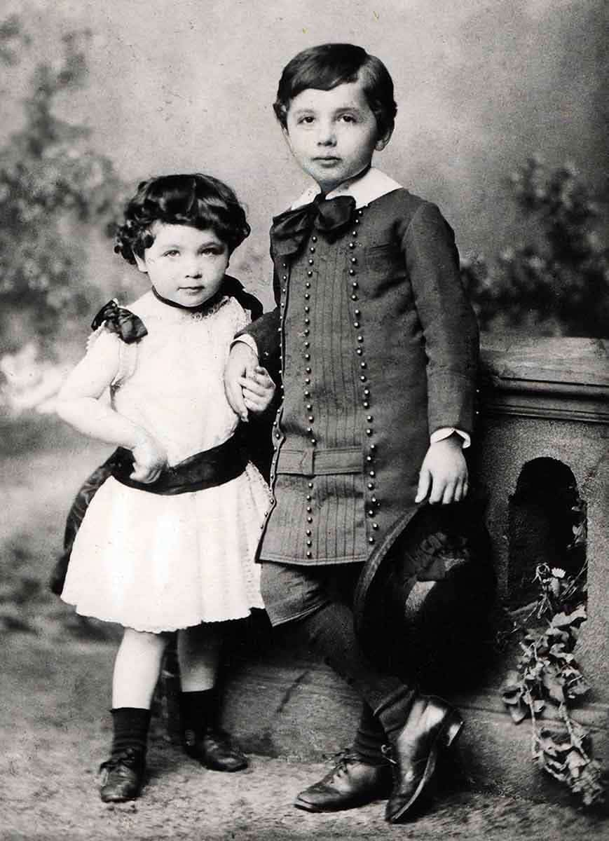 albert einstein childhood