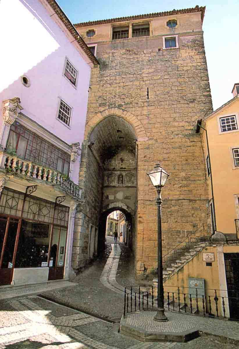 almedina tower arch