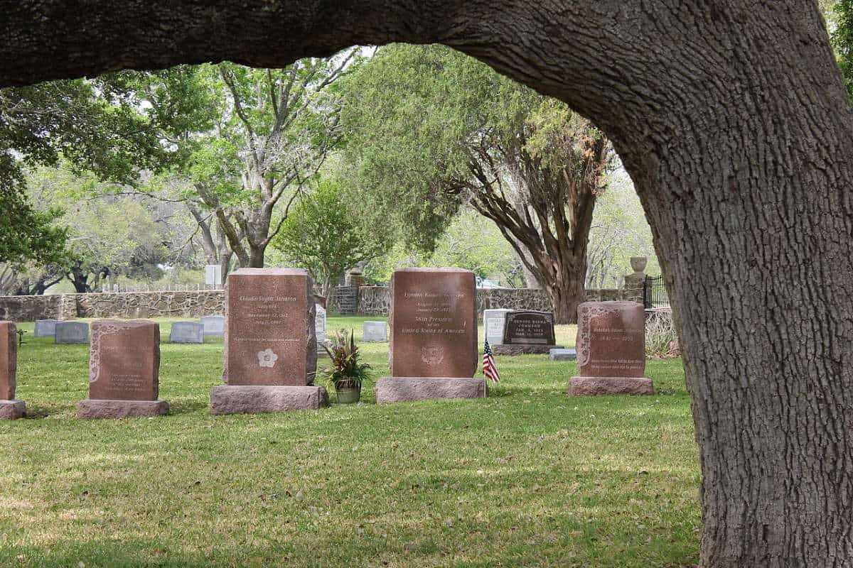 johnson graves lbj historical park