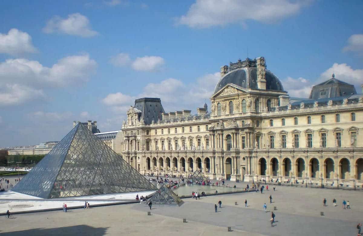 louvre-museum-pyramid-paris-france