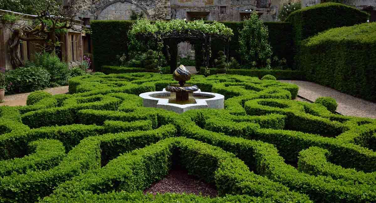 sudeley castle knot garden