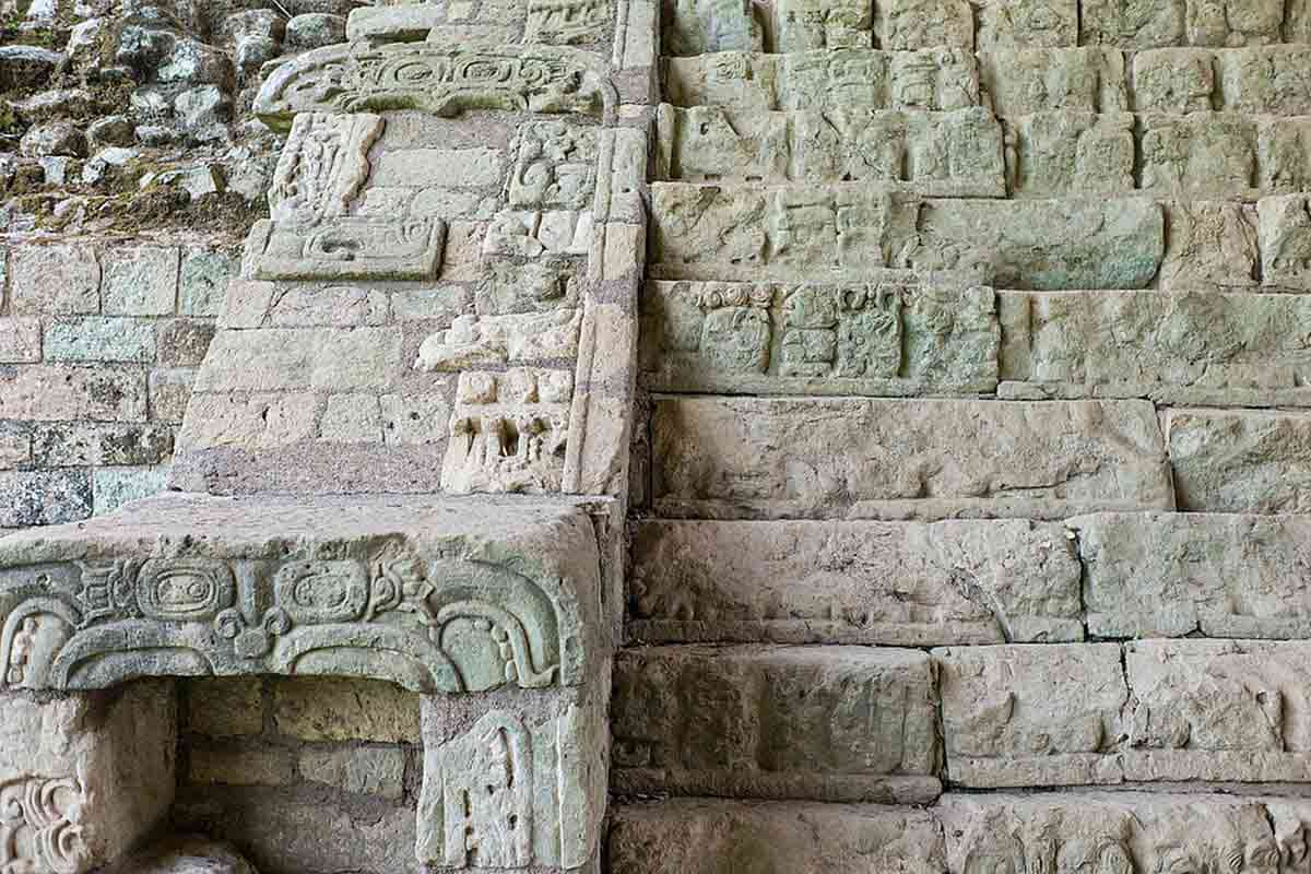 maya copan archaeological site