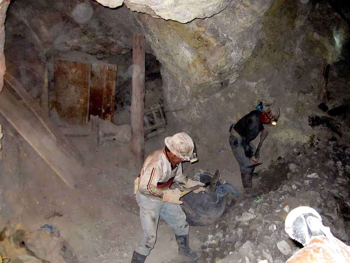 miners cerro rico potosi bolivia