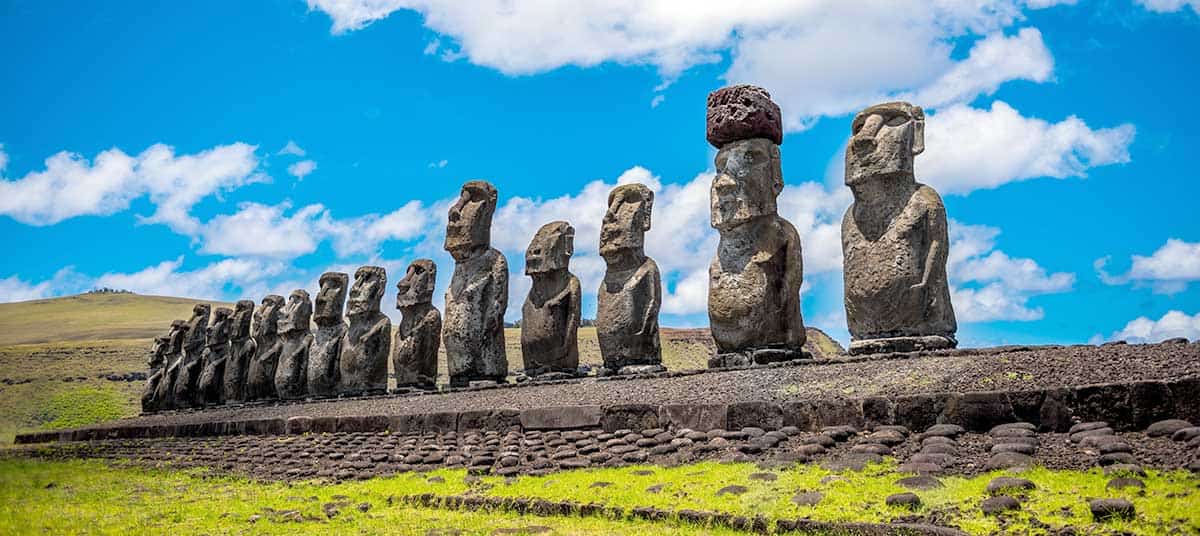 moai easter island