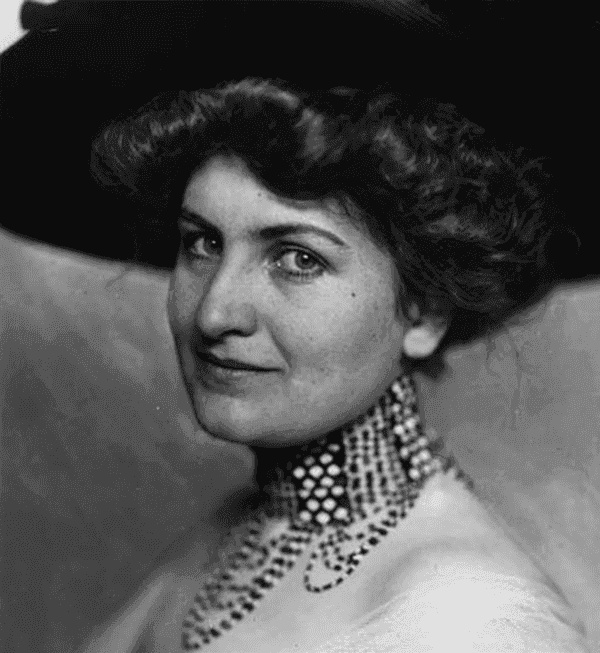 Alma Mahler, photograph