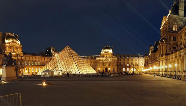 The Louvre to Return Ancient Artifacts to Italy